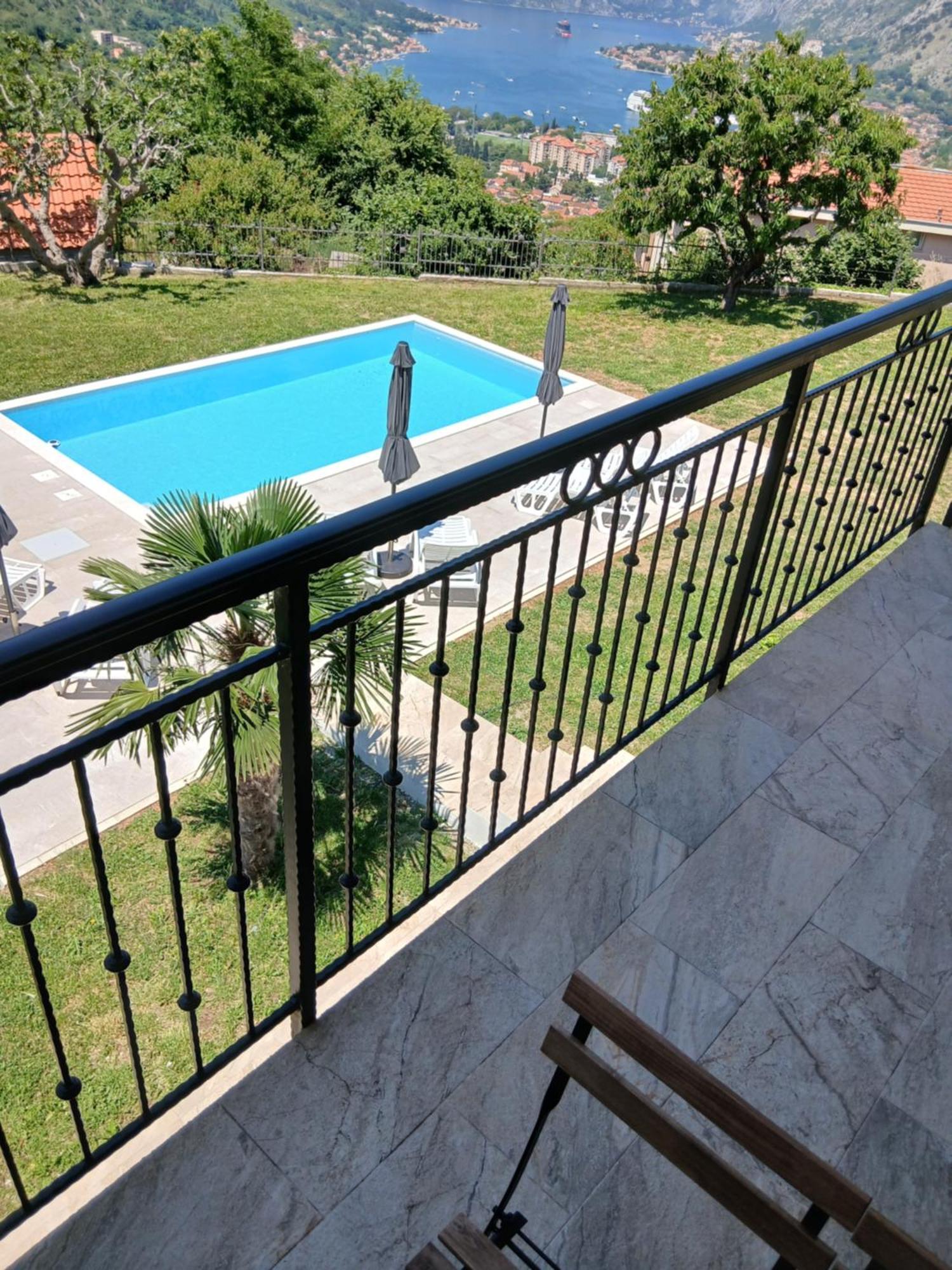 Apartments Orizzonte With Beautiful View Of The Bay Kotor Exterior foto